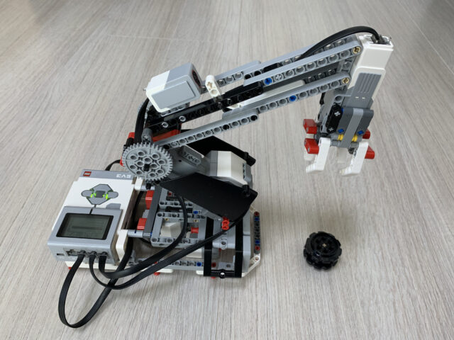 レゴ ® マインドストーム ® EV3を使ったロボットの作り方（１